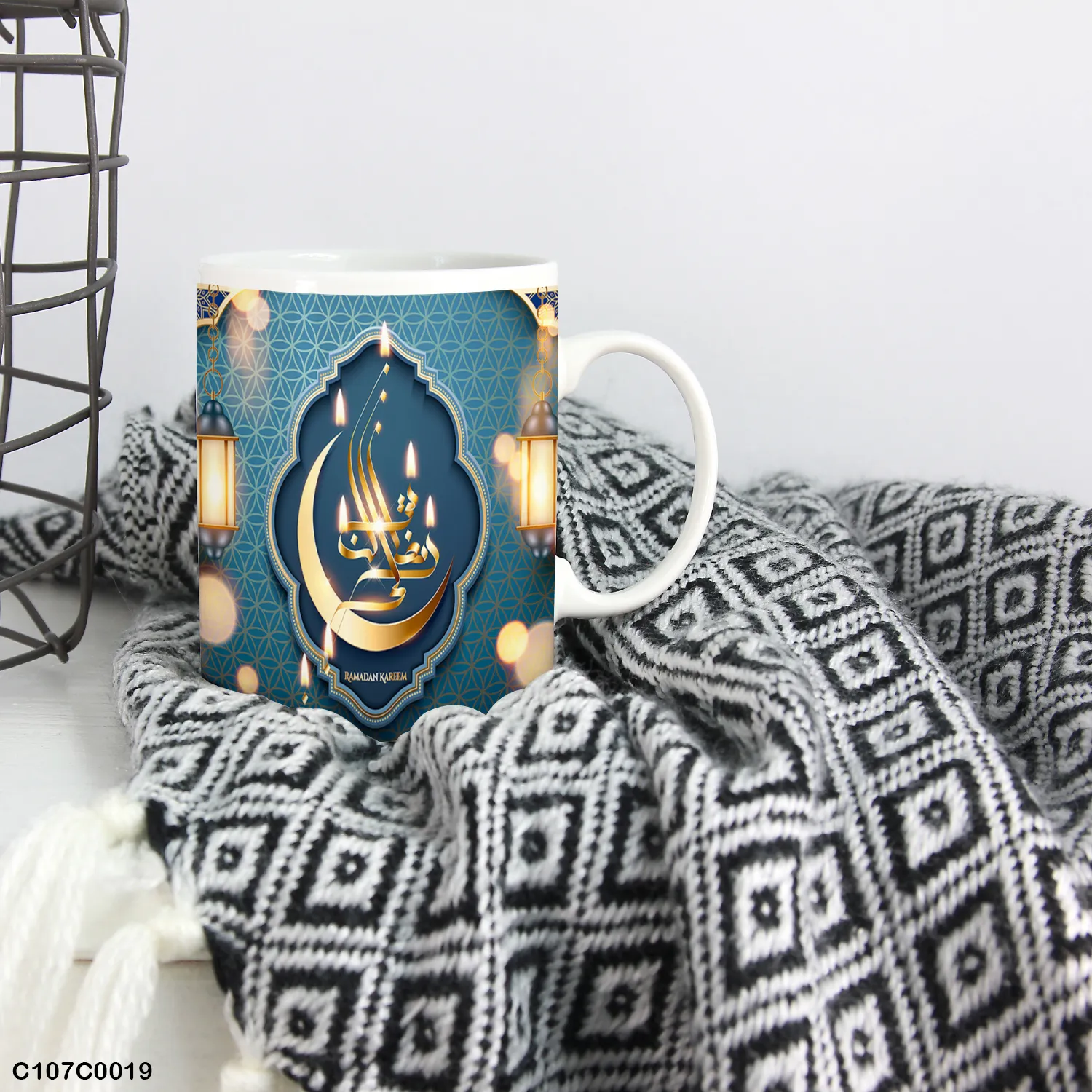 كوب مطبوع رمضان كريم مع الهلال